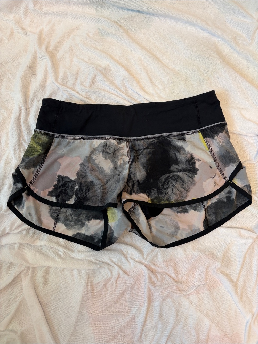 Lululemon Speed Shorts Floral